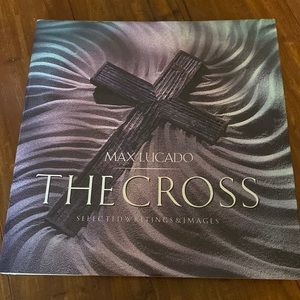 The Cross: Selected Writings & Images Max‎ Lucado Hard cover book